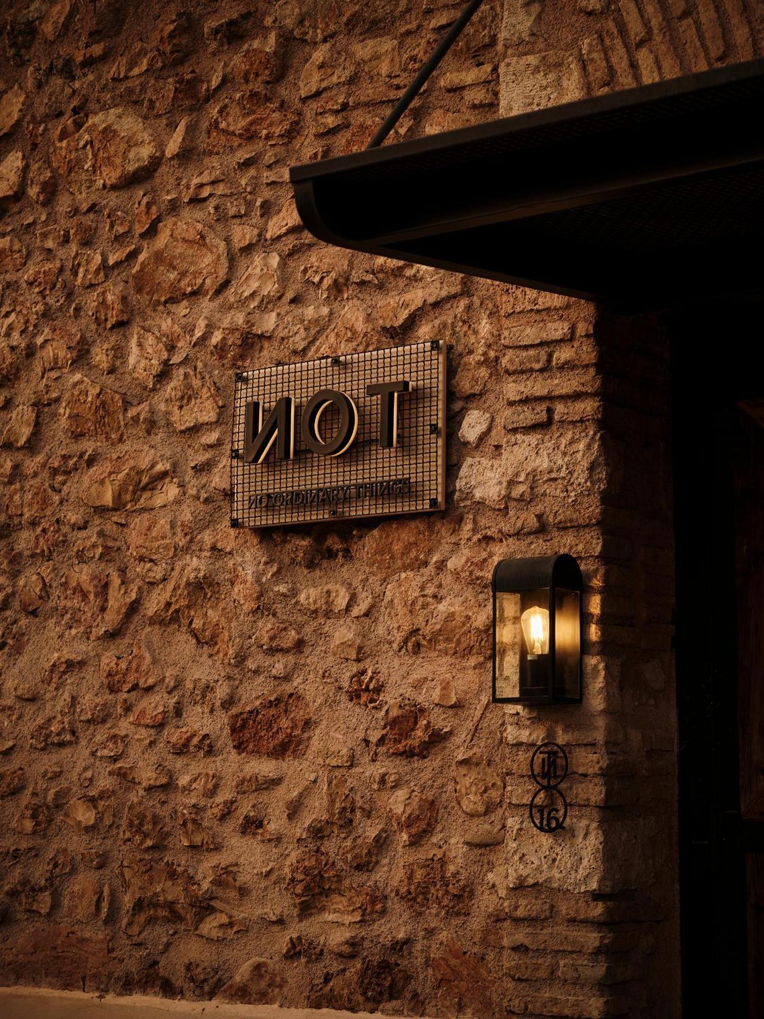 Not Hotel เอเธนส์ ภายนอก รูปภาพ
